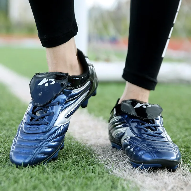 Long Spikes Cleats Turf PU Leather Kids Sneakers Boys Girls Soccer Boots Children Football Outdoor Child Sports Trainer Shoes