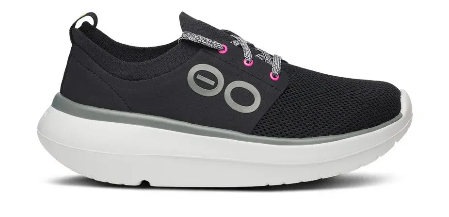 Women's Oofos OOmy Stride 5077WHTBLK Color: White/Black