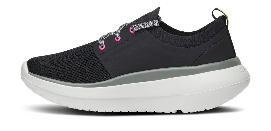 Women's Oofos OOmy Stride 5077WHTBLK Color: White/Black