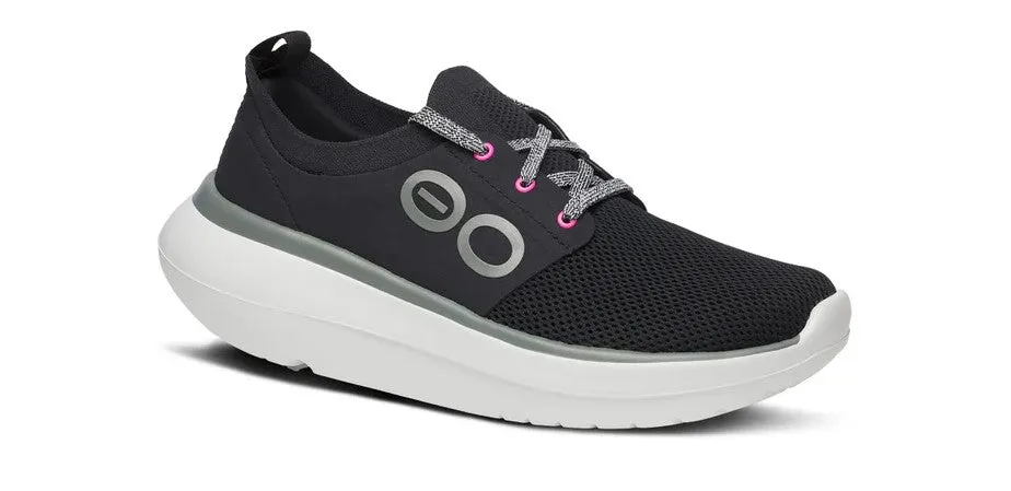 Women's Oofos OOmy Stride 5077WHTBLK Color: White/Black